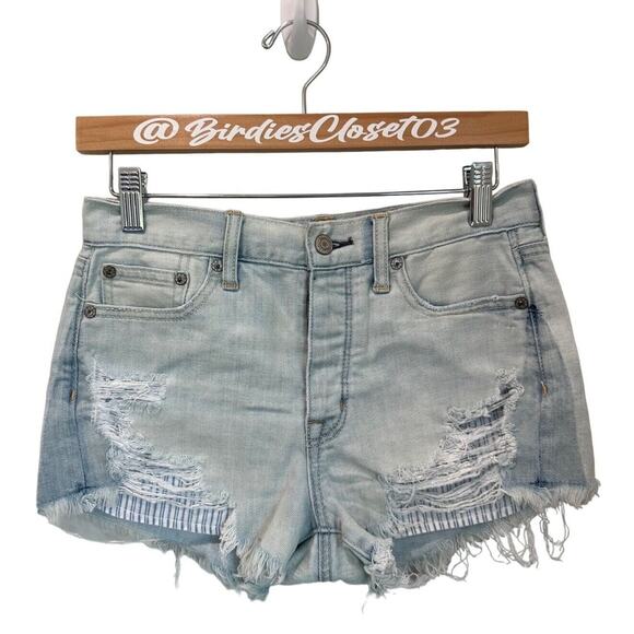 American Eagle High Rise Festival Light Blue Wash Distressed Shorts Casual  2 - Picture 1 of 4